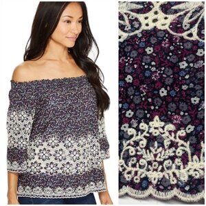 •-, Kut From the Kloth Smocked Bobby Top Floral C32